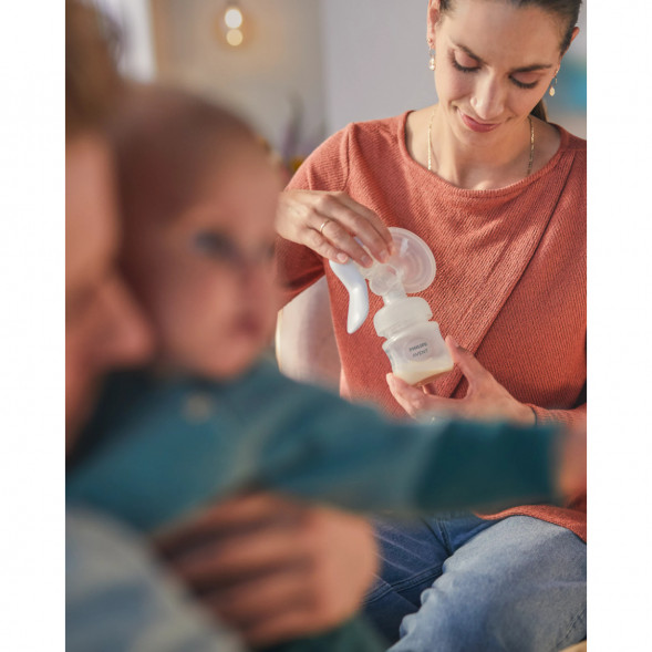 Молокоотсос Philips Avent Manual Breast Pump SCF430/01 в Твери