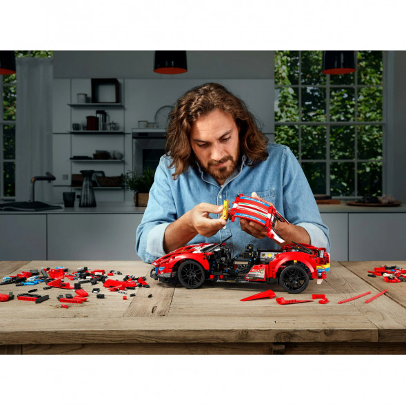 Конструктор LEGO Technic 42125 Ferrari 488 GTE &amp;quot;AF Corse #51&amp;quot; в Твери