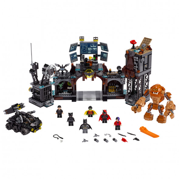 Конструктор LEGO Super Heroes 76122 Вторжение Глиноликого в бэт-пещеру в Твери