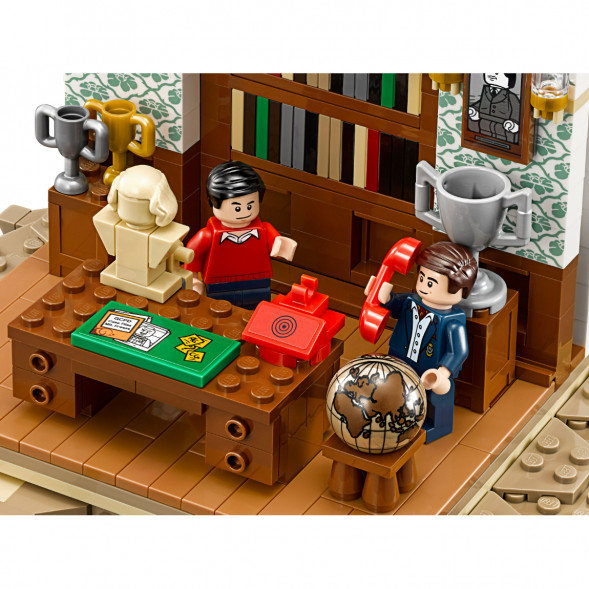 Конструктор LEGO Коллекционные наборы 76052 Логово Бэтмена в Твери