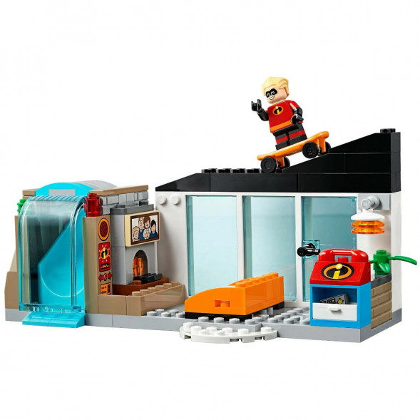 Конструктор LEGO Juniors 10761 Большой побег из дома в Твери