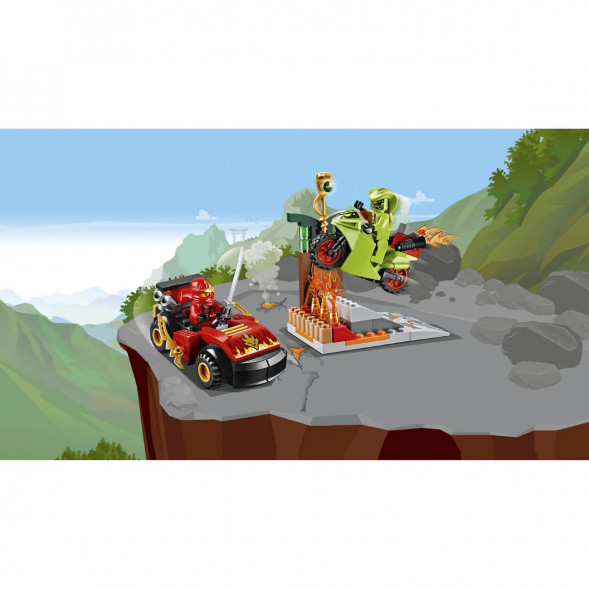 Конструктор LEGO Juniors 10722 Схватка со змеями в Твери