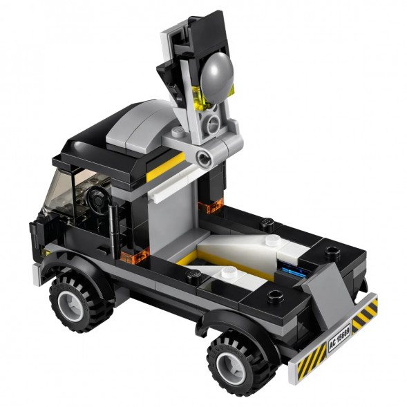 Конструктор LEGO Super Heroes 76032 Погоня на Квинджете Мстителей в Твери