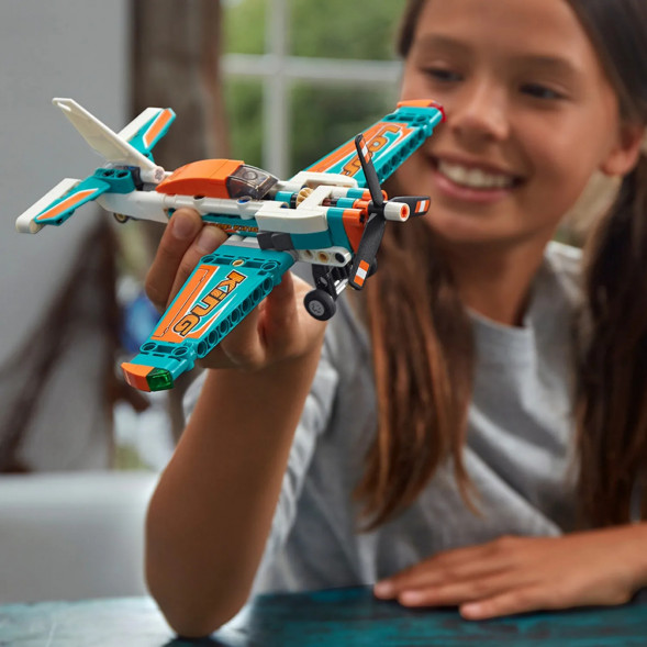 Конструктор LEGO Technic 42117 Гоночный самолёт в Твери