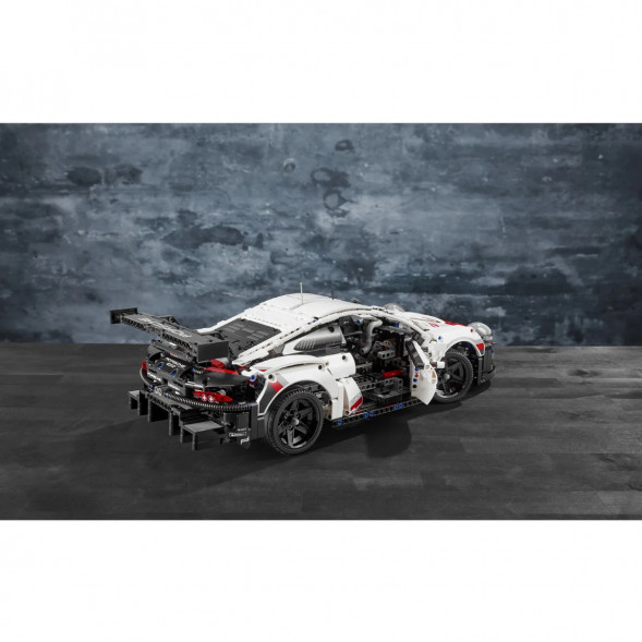 Конструктор LEGO Technic 42096 Porsche 911 RSR в Твери
