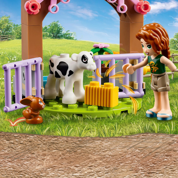 Конструктор LEGO Friends 42607 Осенний сарай для теленка в Твери