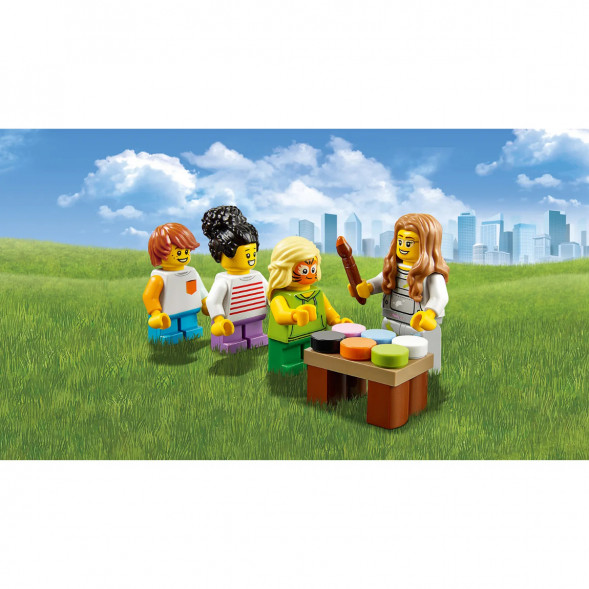 Конструктор LEGO City Town 60234 Комплект минифигурок Весёлая ярмарка в Твери